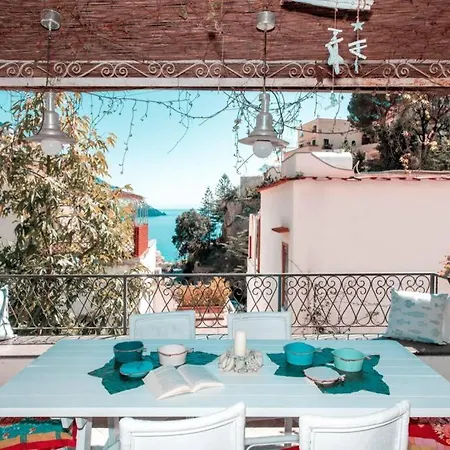 Casa Aversano - Center - 5 Minutes To - For 6 People, Ideally Located In The Heart Of Positano, With Terrace And Seaview, 3 Bathrooms And 3 Bedrooms Ferienhaus