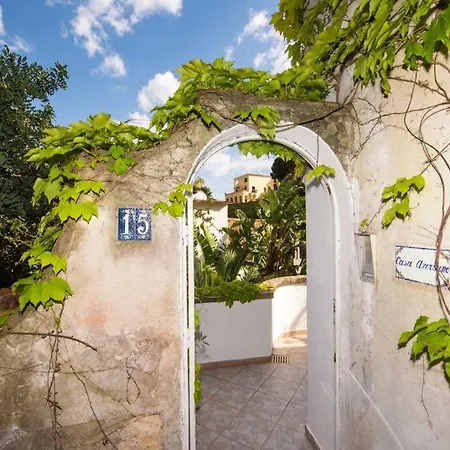 Casa Aversano - Center - 5 Minutes To - For 6 People, Ideally Located In The Heart Of Positano, With Terrace And Seaview, 3 Bathrooms And 3 Bedrooms Ferienhaus *