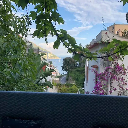 Casa Aversano - Center - 5 Minutes To - For 6 People, Ideally Located In The Heart Of Positano, With Terrace And Seaview, 3 Bathrooms And 3 Bedrooms Positano