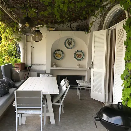 Casa Aversano - Center - 5 Minutes To - For 6 People, Ideally Located In The Heart Of Positano, With Terrace And Seaview, 3 Bathrooms And 3 Bedrooms Ferienhaus Positano