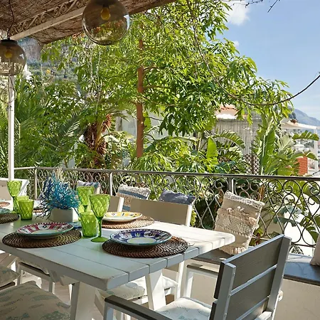 Ferienhaus Casa Aversano - Center - 5 Minutes To - For 6 People, Ideally Located In The Heart Of Positano, With Terrace And Seaview, 3 Bathrooms And 3 Bedrooms